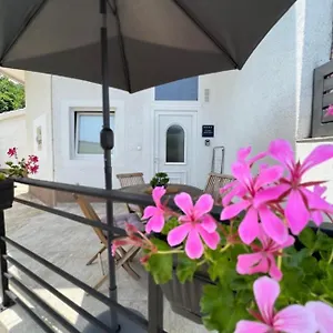 https://apartman-in.primorje-gorskikotar.com
